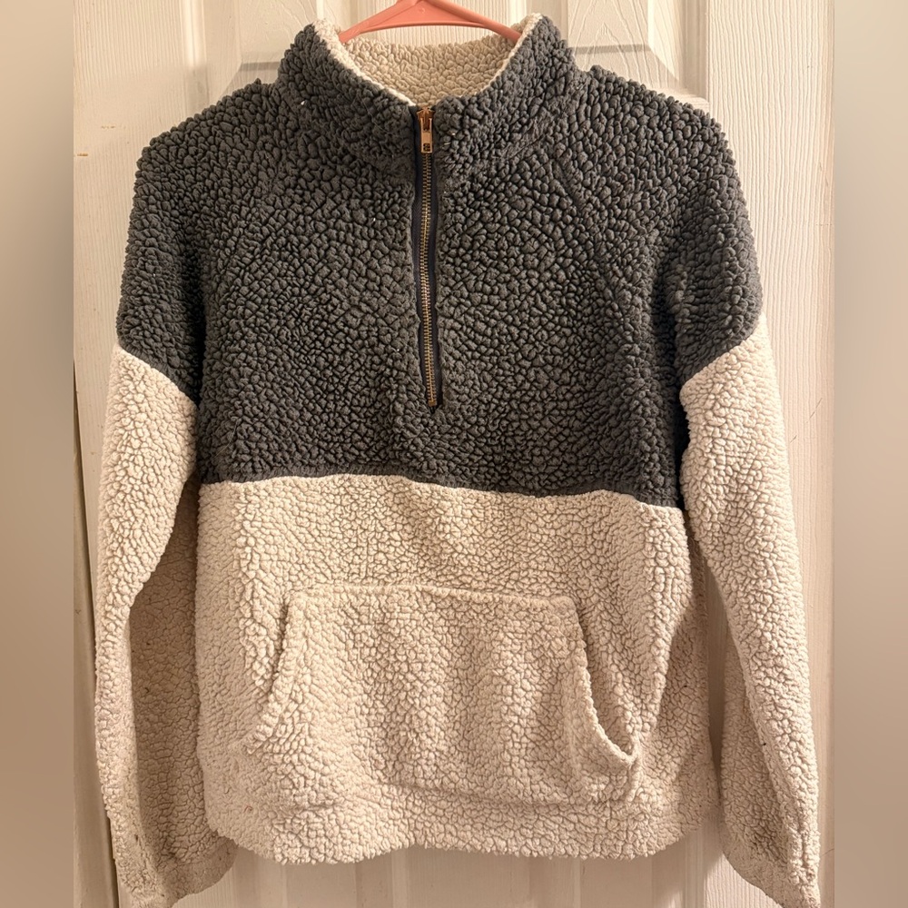 Womens Gray and Cream Sherpa Sweater size medium